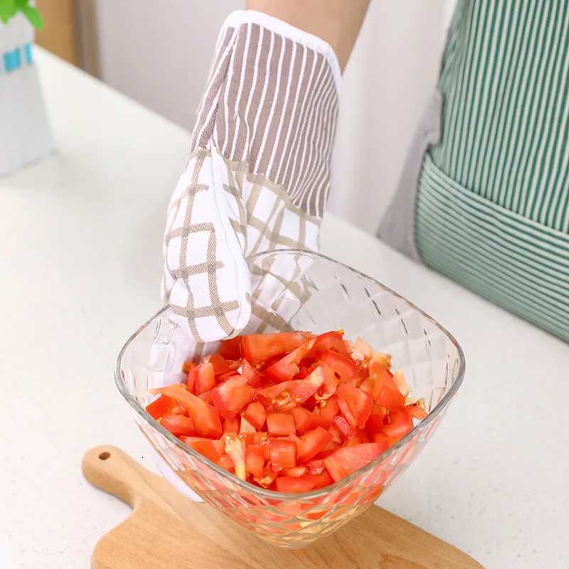 1Pc Insated Gloves Microwave Oven Baking Cute High Temperature Resistant Kitchen Heat-resistant Oven Microwave Oven Gloves H251212