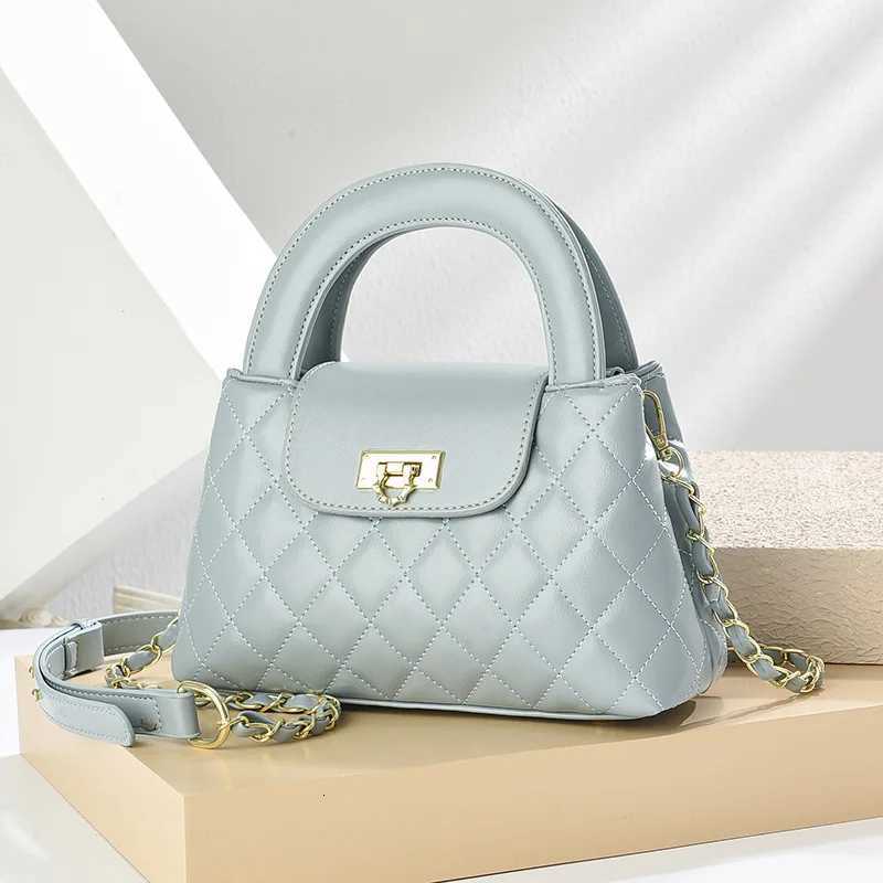 Womens Luxury Shoulder Bag High Quality Pu Leather Handbag Ladies Commuter Crossbody Bag Exquisite Small Square BagT251213