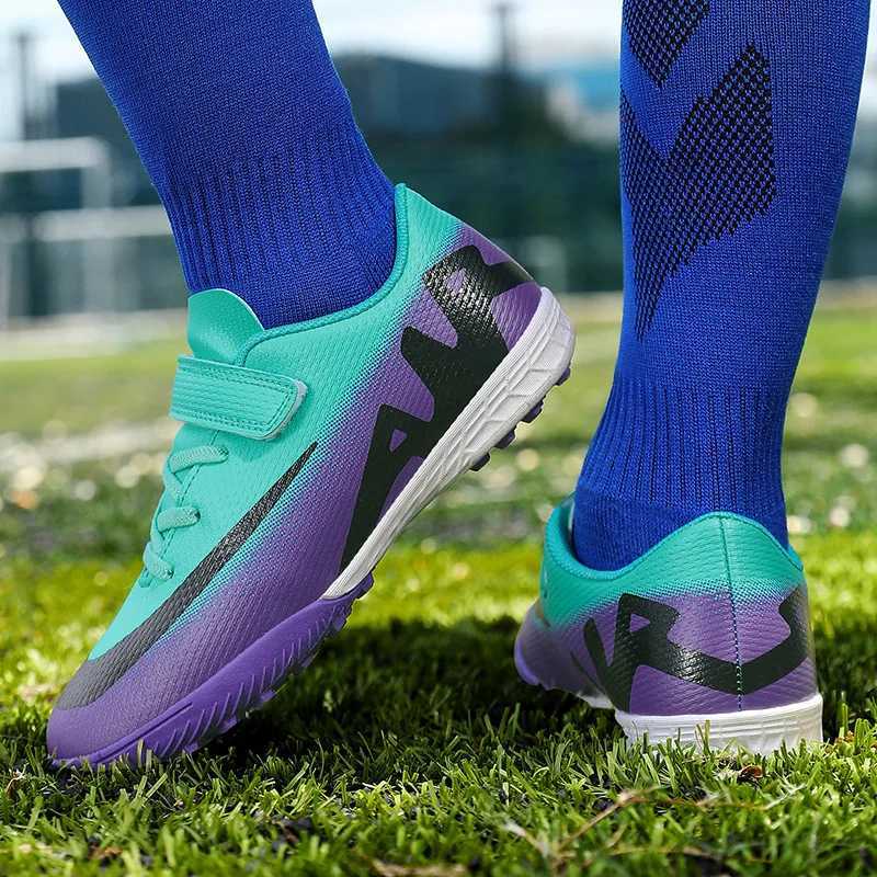 Kids Football Boots Society Cleats Soccer Shoes Professional Indoor Football Field Boots Children Original Sneakers Boys MatchW251213