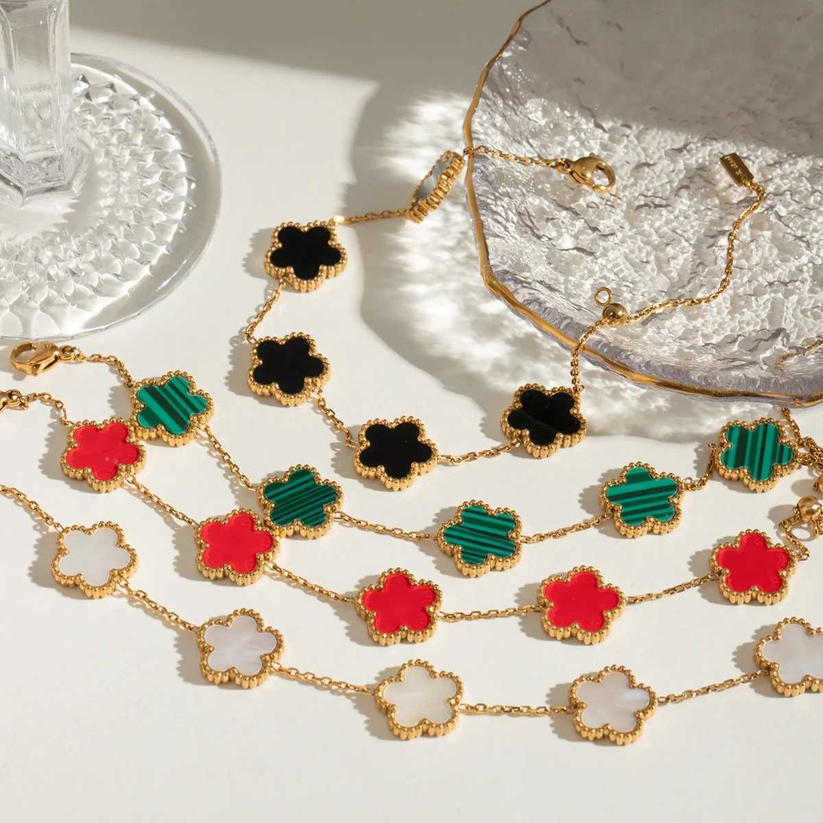 Htpwe Stainless Steel Solid Color Flower Four- Women 18k Gold Couple Holiday Gift Party Jewelry M251213