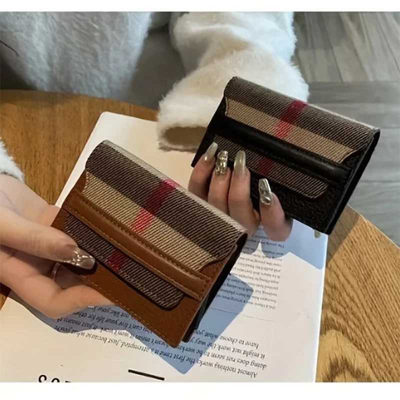 1pc Genuine Leather Vintage Card Holder for Wen Stylish Mti-Slot Wallet with Snap Closure Brown Beige Plaid Design Y251213