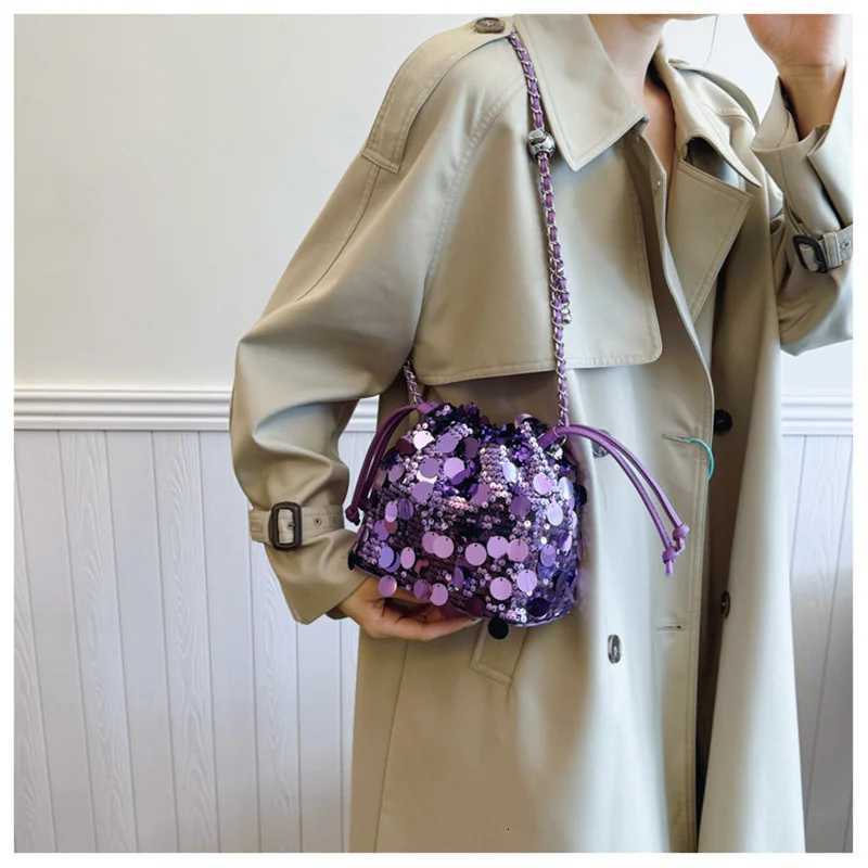 Ladies Crossbody Bag Floral Embroidered Sequined Patchwork Contrast-Colour Trendy Elegant Womens Drawstring Chain Bucket BagT251213