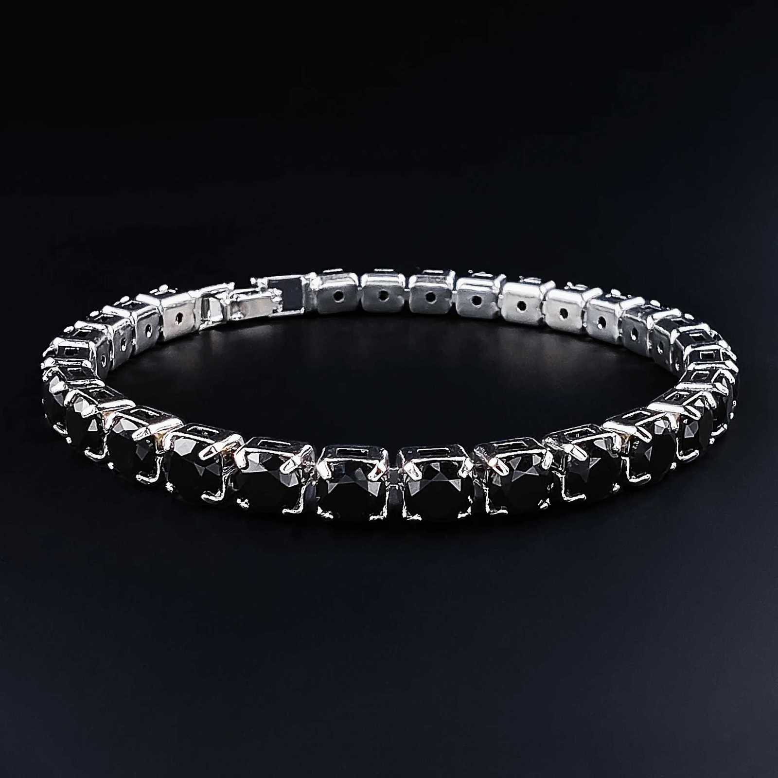 2024 New Arrival Luxury Round black color on hand Bangle For Women Anniversary Gift Jewelry Bulk Sell S5787 M251213