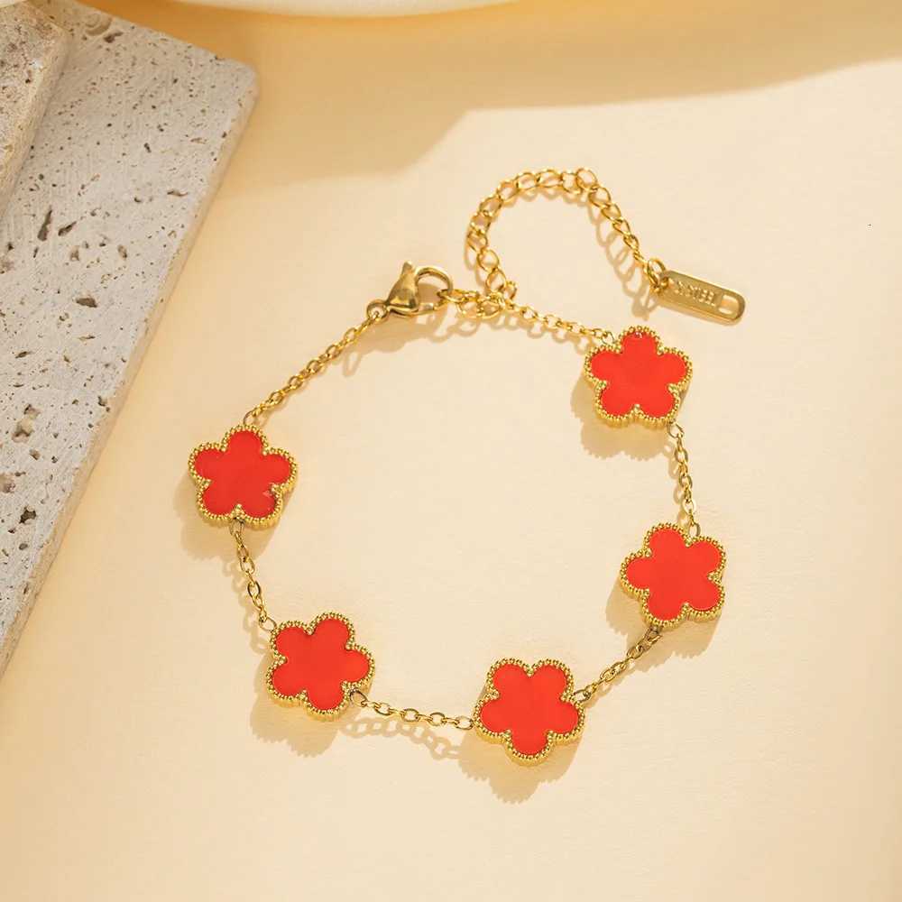 Fashion Lucky Five- Flower Stainless Steel s For Women Trendy Adjustable Party Birthday Daily Cute Jewelry M251213