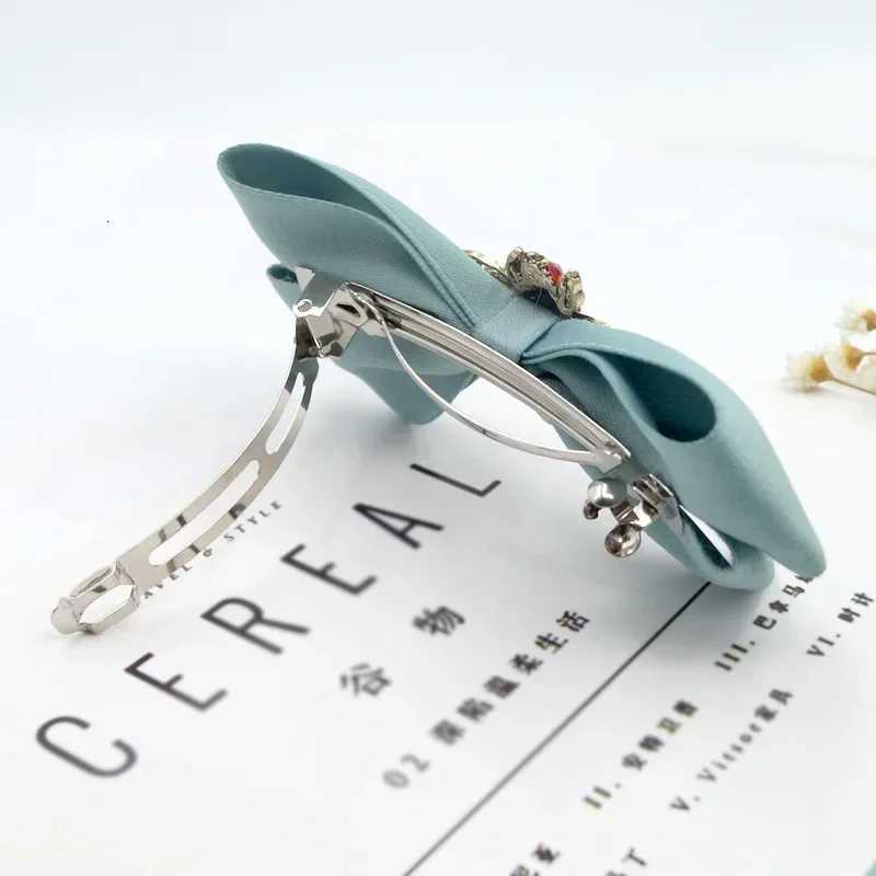 i-Remiel Korean Fashion Headdress Pin Top Spring Clip Floral Hairpin Clips Adult Hairband Small Bee Hair Accessories for Women Y251213