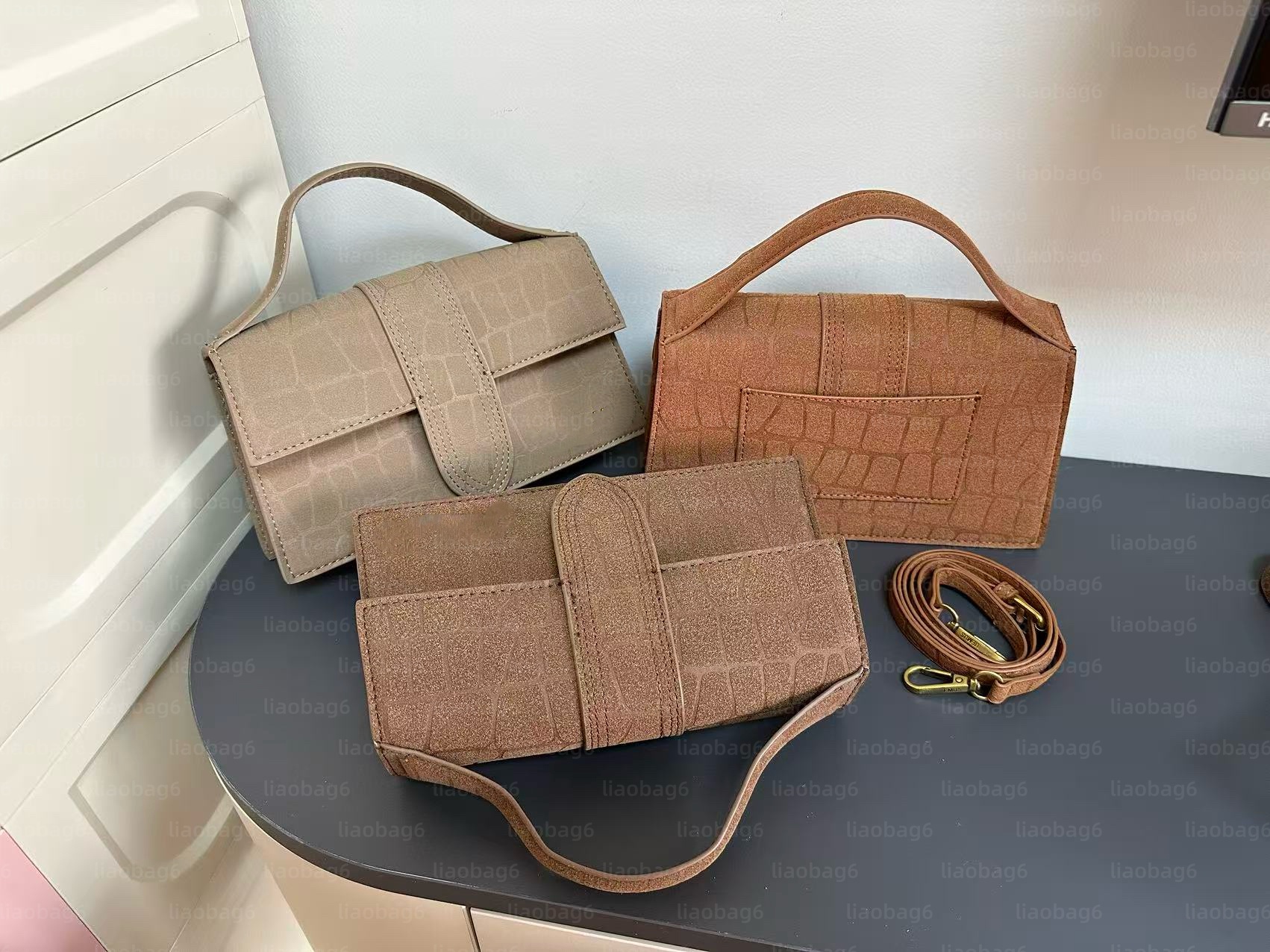 Designer Bag Le Vintage Handbags Women's Bags Underarm Frosted Suede One Shoulder Handheld Wallet 2026