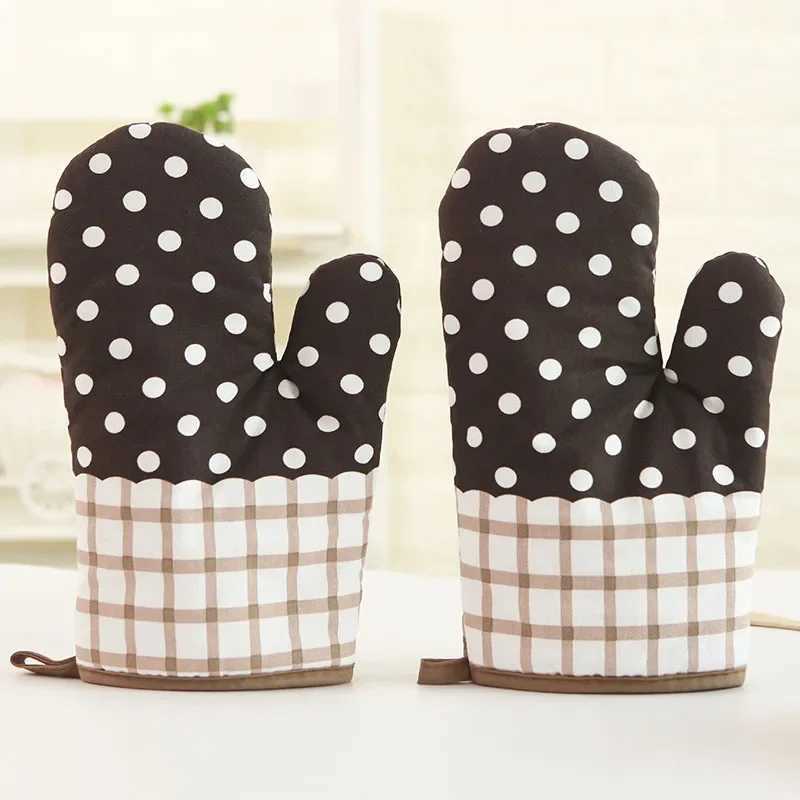 1Pcs New Pastoral Style Thicke Plaid Microwave Oven Insation Gloves Microwave Oven Gloves Hot Gloves Kitchenware H251212