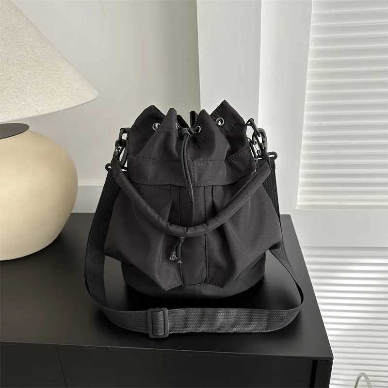 Fashionable Crossbody Bags for Women Shoulder Bag Large Capacity Oxford Women Bucket Bag Purse and Handbags BolsoT251213