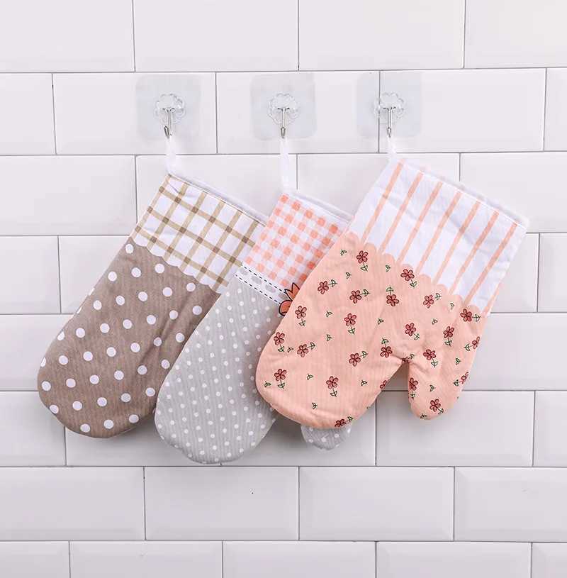 1Pc Insated Gloves Microwave Oven Baking Cute High Temperature Resistant Kitchen Heat-resistant Oven Microwave Oven Gloves H251212
