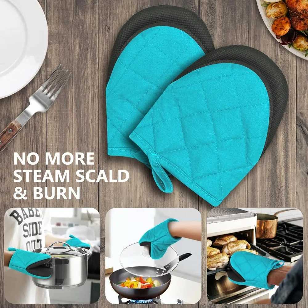 1 Pair Kitchen Oven Gloves High Heat Resistant Short Oven Mitts with Non-Slip Grip Surfaces and Hanging for BBQ Baking Cooking H251212