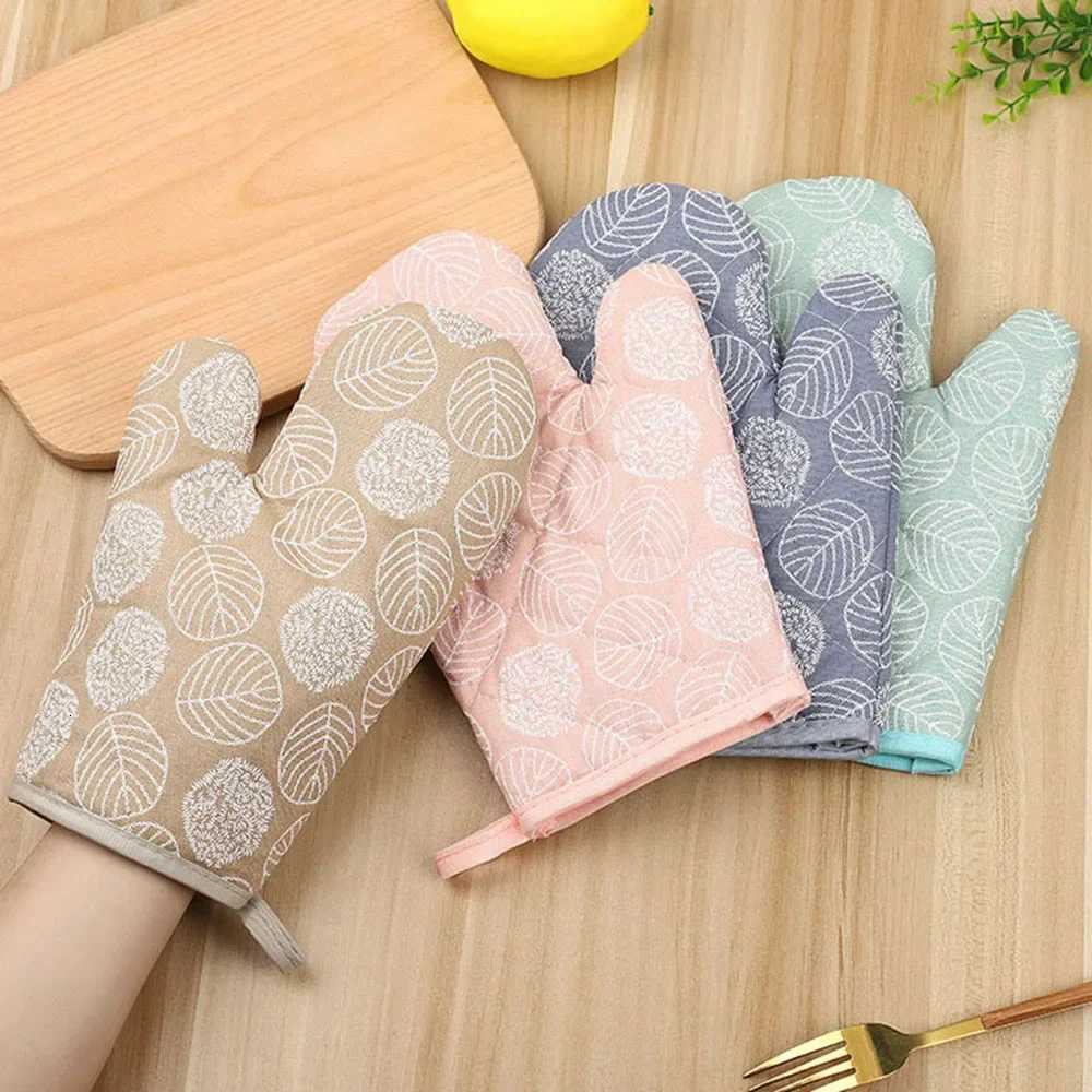 2Pcs Thick Heat Resistant Gloves Microwave Oven Gloves Anti-scalding Printed Gloves Kitchen Baking Oven Gloves H251212