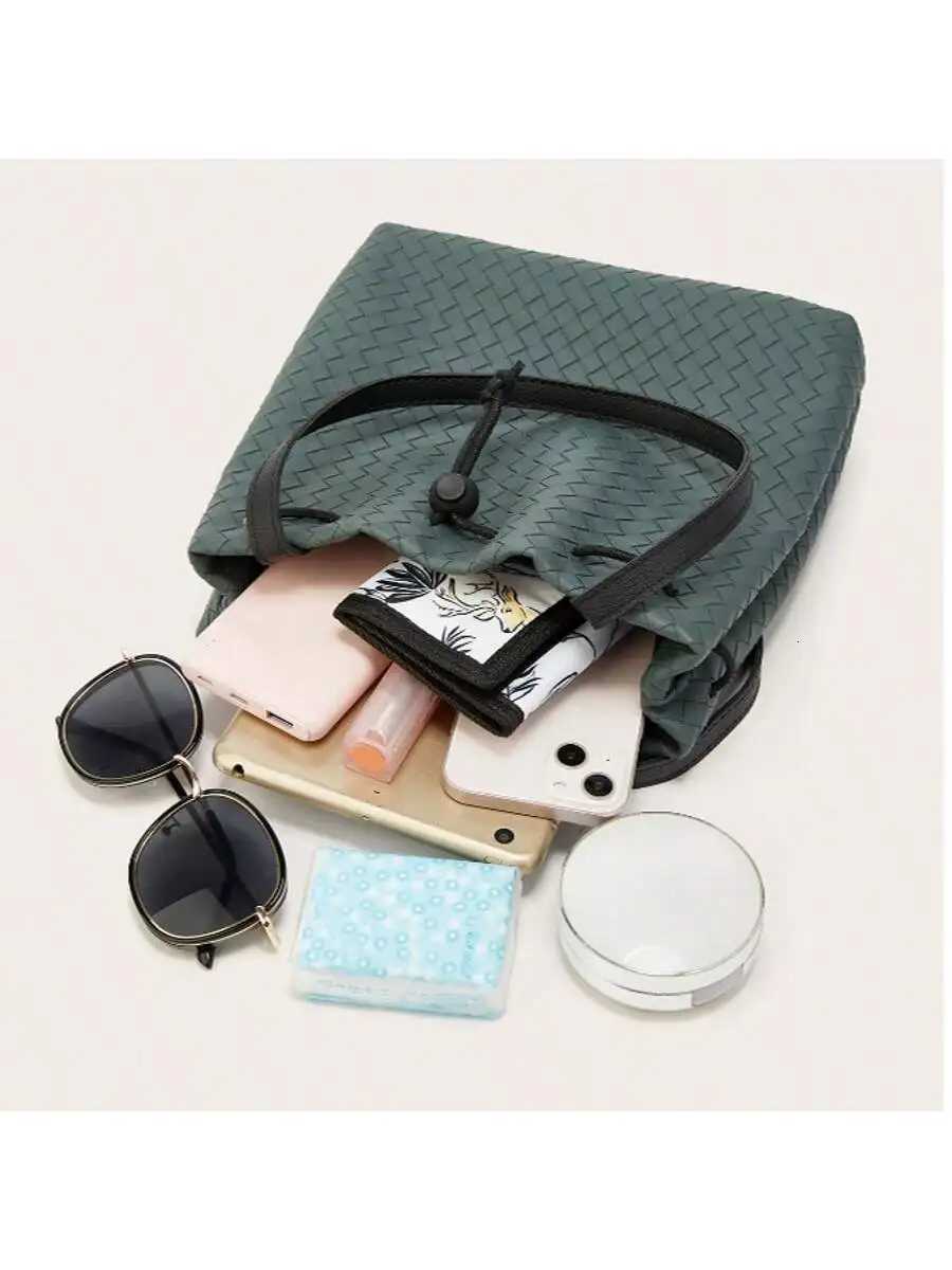 2025 New Woven Handbag PU Material with Tassel Accessories Fashion Bucket Bag Womens Shoulder Bag Ideal for Daily Use andT251213