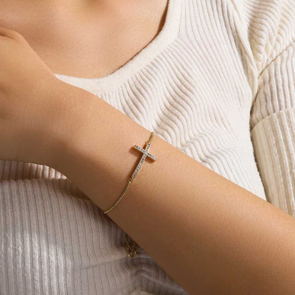 Yupsk Fashion Zircon Crystal Cross For Women Adjustable Golden Chain Charm Minimalist Daily Jewelry M251213