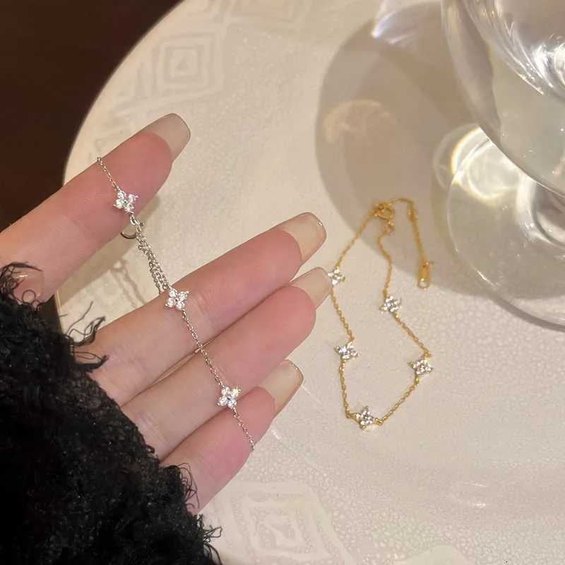 925 Sterling Silver Shiny Zircon Flower For Women Luxury Temperament Chain Birthday Party Charm Jewelry Gifts M251213