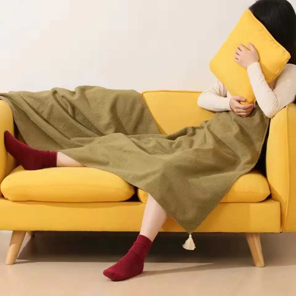 Winter USB Electric Heated Blanket Wearable 3 Heating Level Heated Shawl Portable Body Warmer Blanket for Home Office Sofa Shawl Y251212