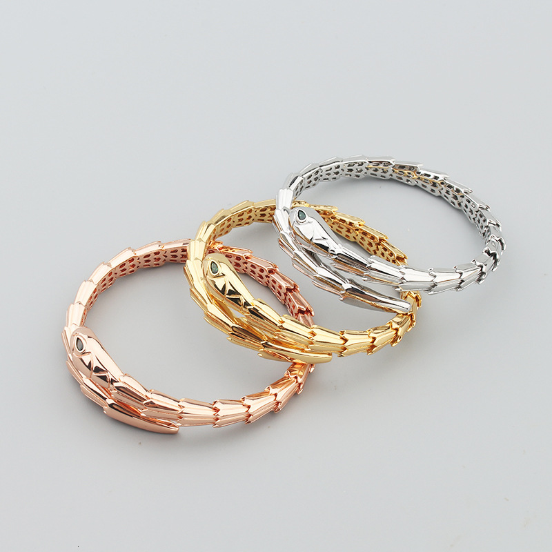 Retro Style Green Eye Bracelet Ring Copper Gold-Plated Women's Necklace Earrings Banquet Wedding Jewelry Set