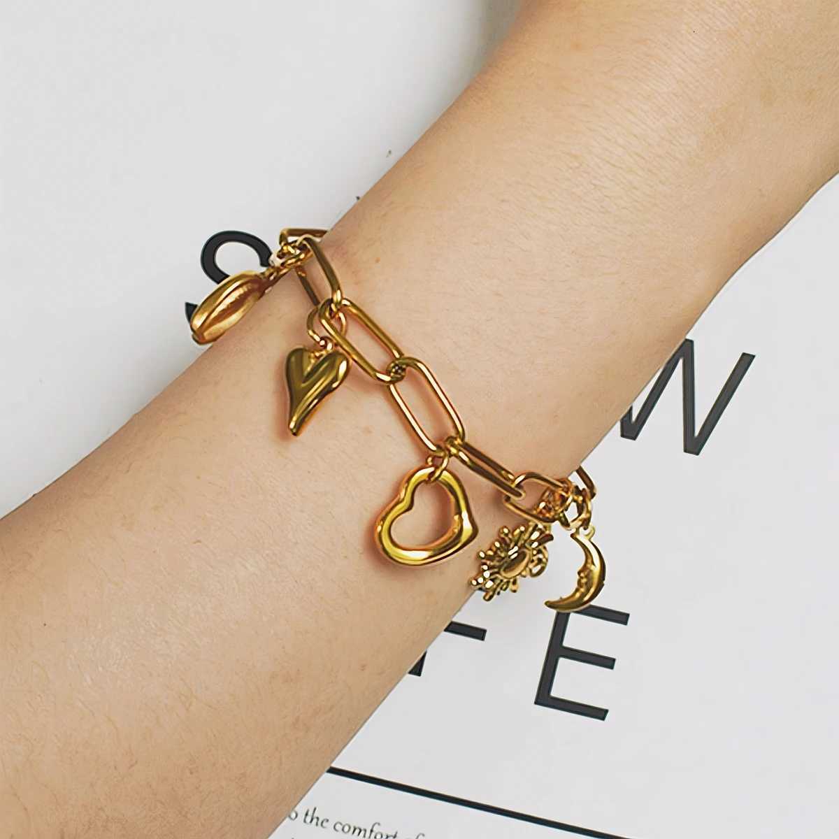 Stainless Steel Metal Gold Plated Sun Moon Heart For Women Trendy Wrist Chain Handmade Jewelry Gift Party M251213