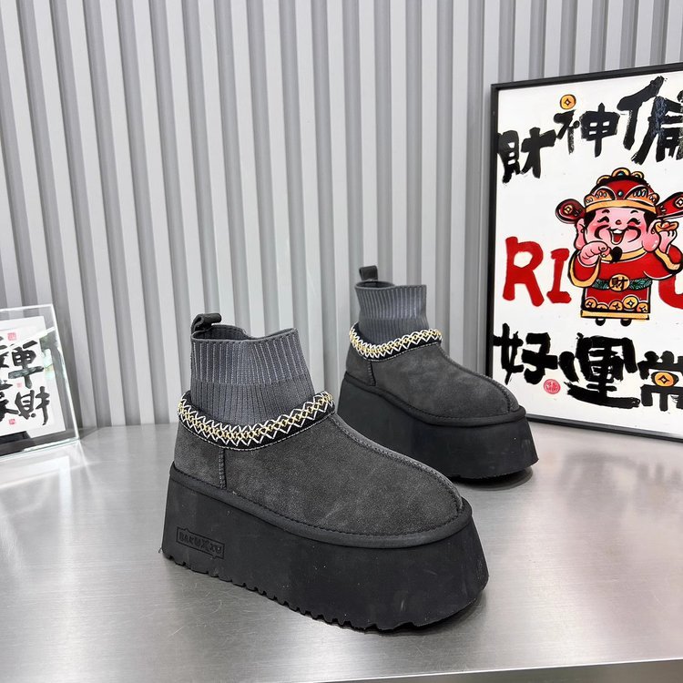 New Design Cotton Boots Winter Women New Fashionable thick-soled snow boots Sock boots Fleece Warm Height-increasing sponge shoes Cotton shoes free sh