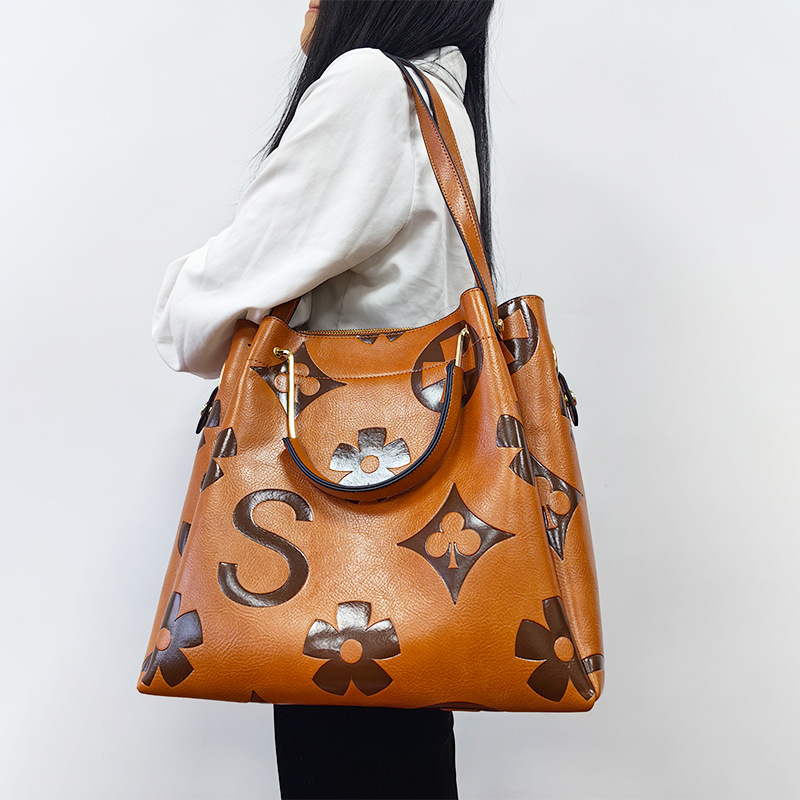 Free Shipping Designer Women's Bucket Bag High-end Fashion Embossed Handbag Large Capacity Mother And Baby Shoulder Bag