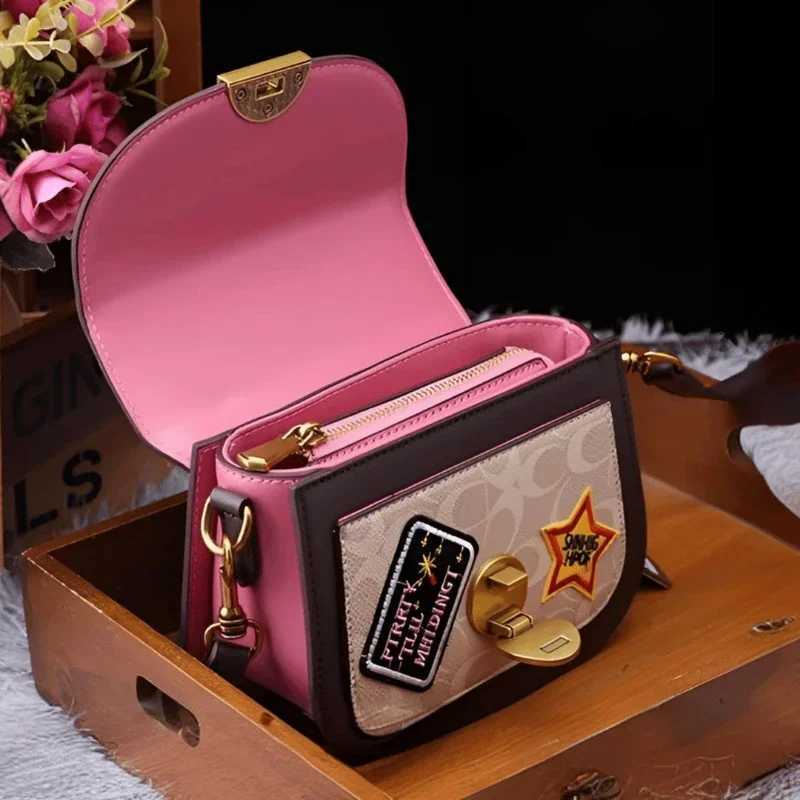 Badge Women 2025 New European and American Fashion Printed Hand Bag Small Square Retro Everything Single Shoulder Crossbody TideT251213
