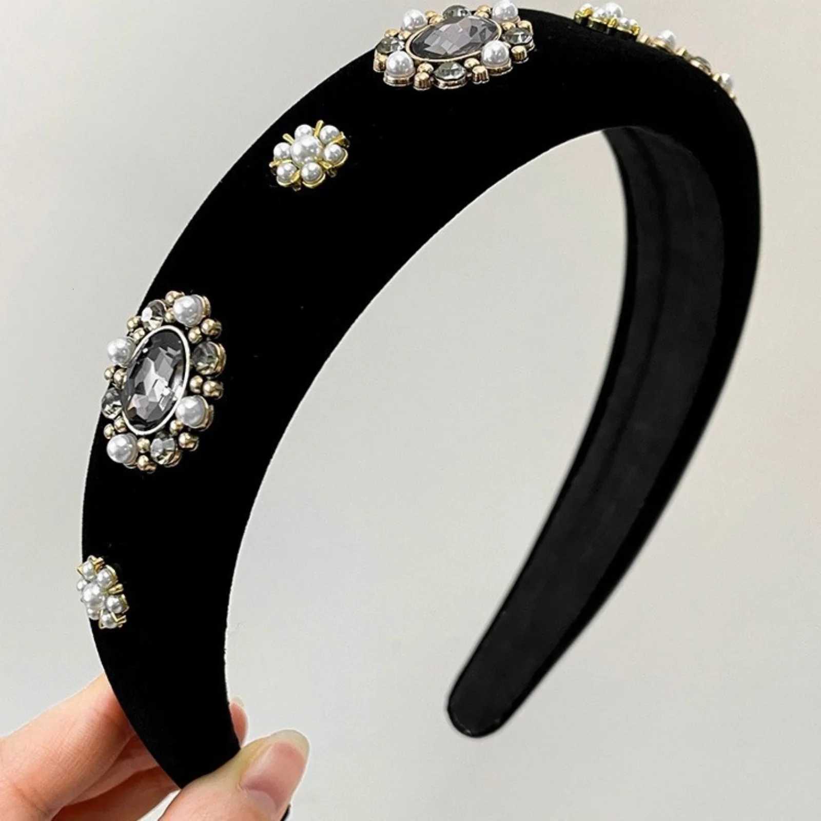 1Pc Autumn Winter New Style Sparkly Rhinestone Elegant Hair-Holding band for Wen High-End Light Luxury Hair Clip Korea Y251213