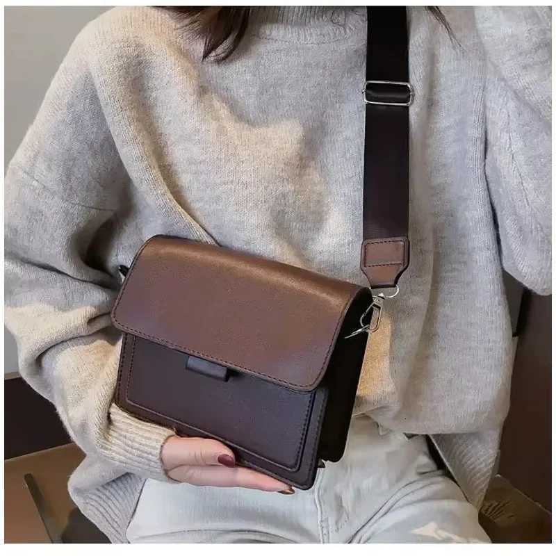 Classic Designer PU Leather Crossbody Bag for Women Travel Handle Handbag Fashion Shoulder Messenger Bag Ladies Small Flap BagT251213