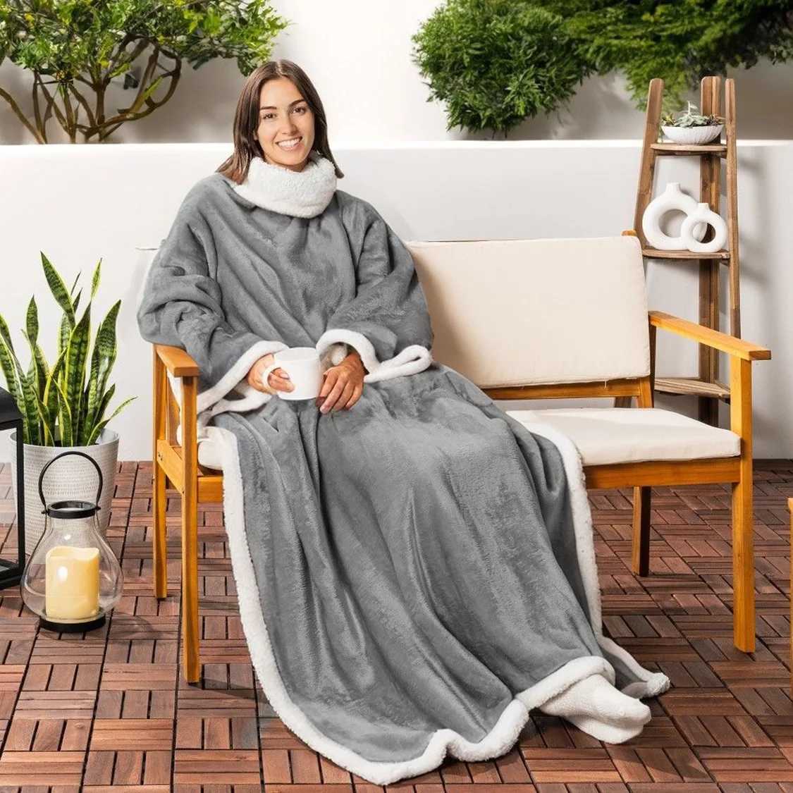 1Pc Large Blanket With Sleeves Comfortable Sleeves Wrapped Around A Long Robe With Pockets Thick And Warm Home Wear Blanket Y251212