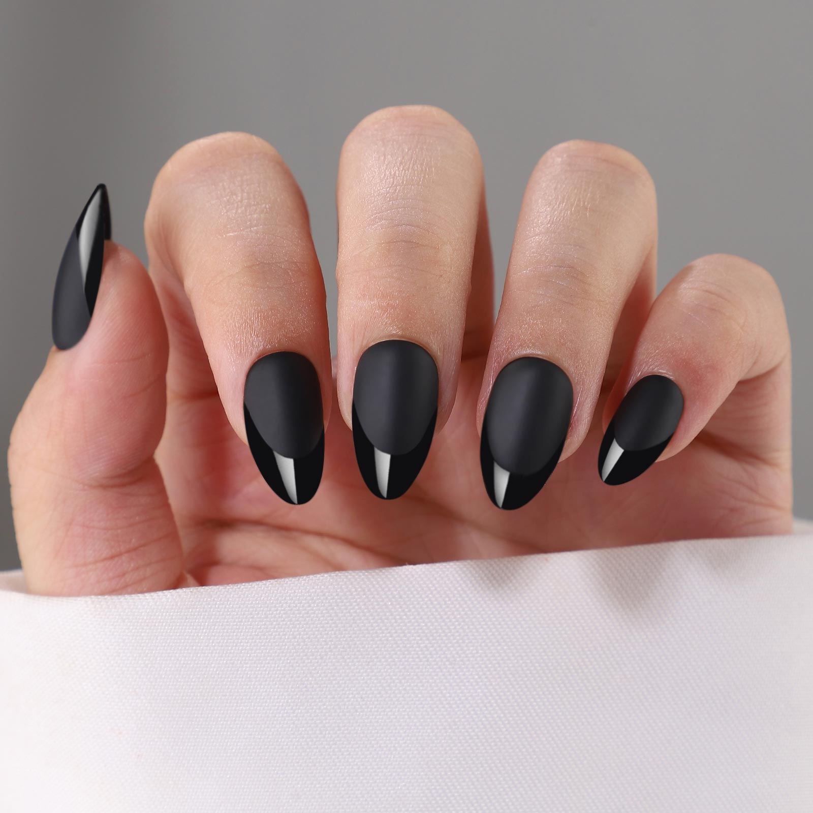 32pcs black french tip press on nails Matte Black Almond shaped reusable press-on nails for women and girls to wear at parties and banquets