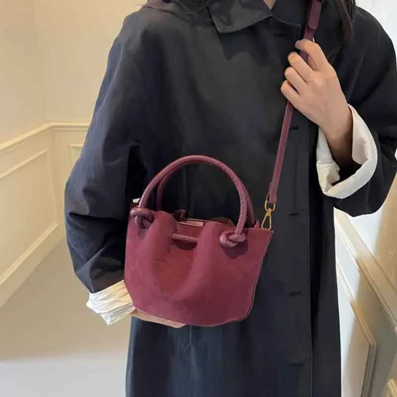 2024 New Fashion Simple Womens Shoulder Bags Luxury Designer Bags for Women Solid Classic High Quality Ladies Messenger BagsT251213