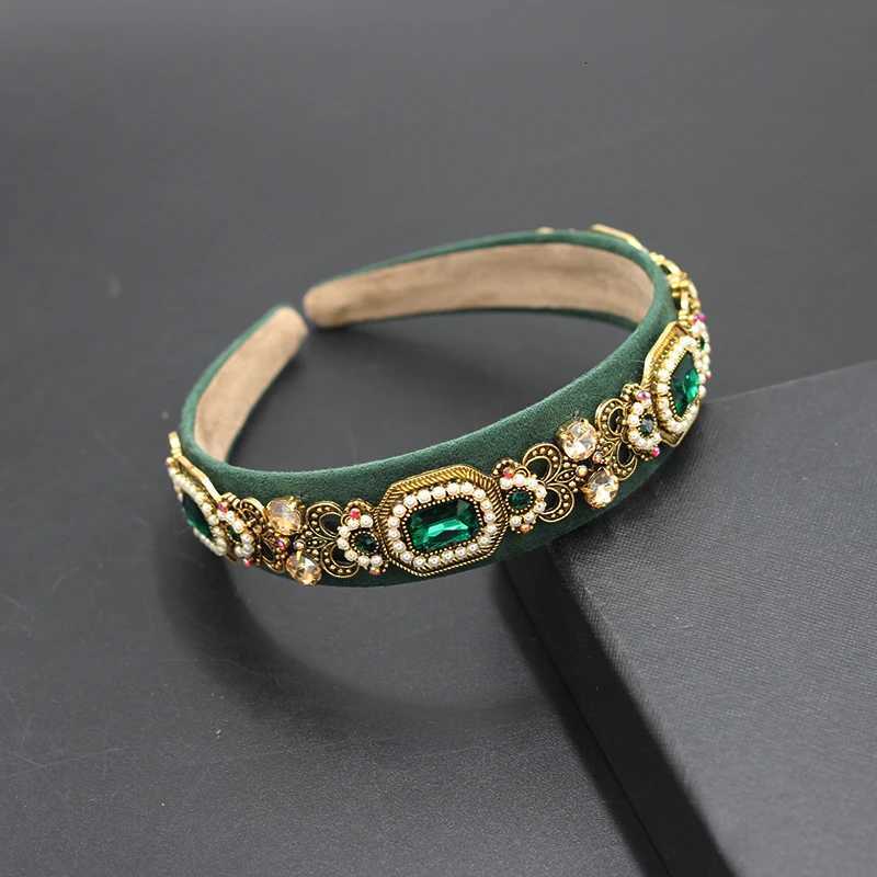 New fashion simple baroque band r beads metal wer rhinestone geetric ladies pr catwalk haiand 776 Y251213