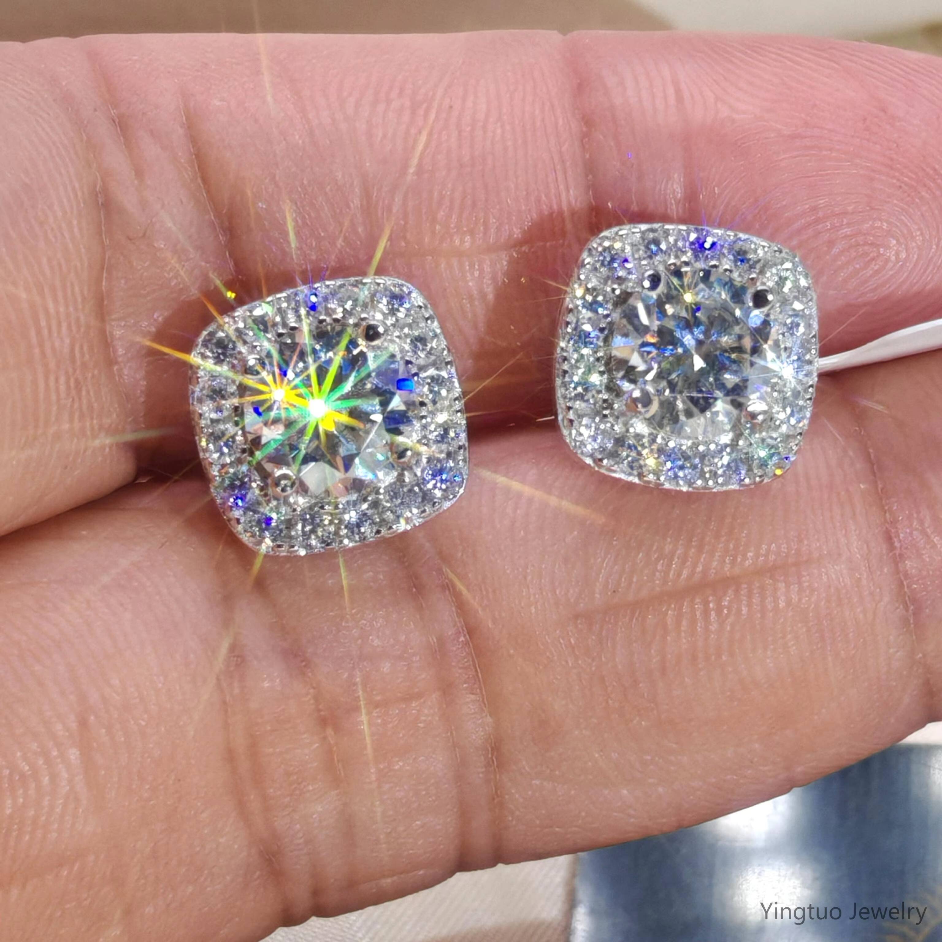 Hot Sale D Color 18K Gold S925 Silver Earrings 05ct Moissanite Womens Jewelry for Parties Weddings Engagements