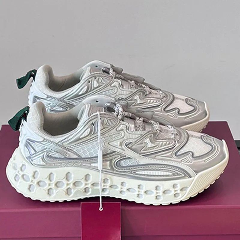 Designer Madam Mens Sneaker Fashion New Style Mesh Sports Shoes Classics Pattern Cool and Trendy