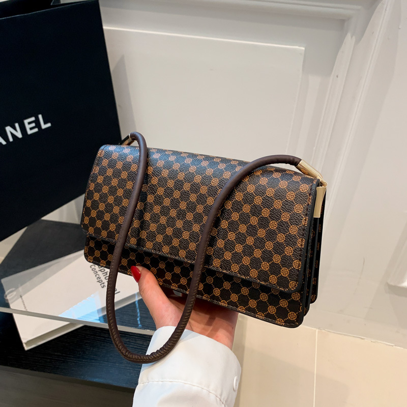 Free Shipping 2026 New Design Printed Retro Shoulder Bag Fashionable and Elegant Versatile Party Square Bag Best Seller