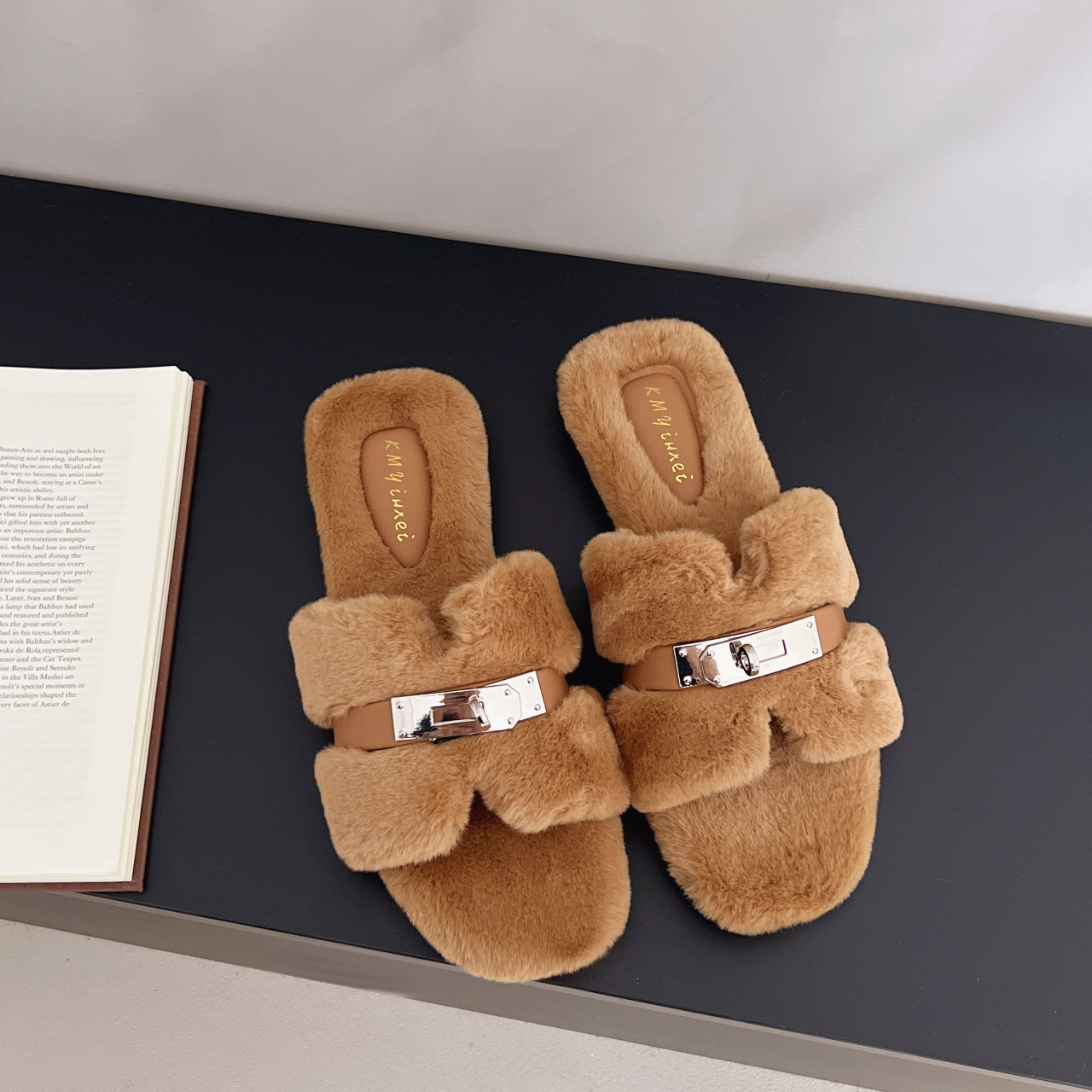 hot Free shipping designer shoes slippers Square haired slippers women 2026 flat bottomed fashionable home wear