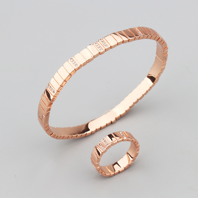 Copper Synthetic Zircon Bracelet Ring CNC Precision Accordion Step Strap Interlaced Champagne Gold Bracelet
