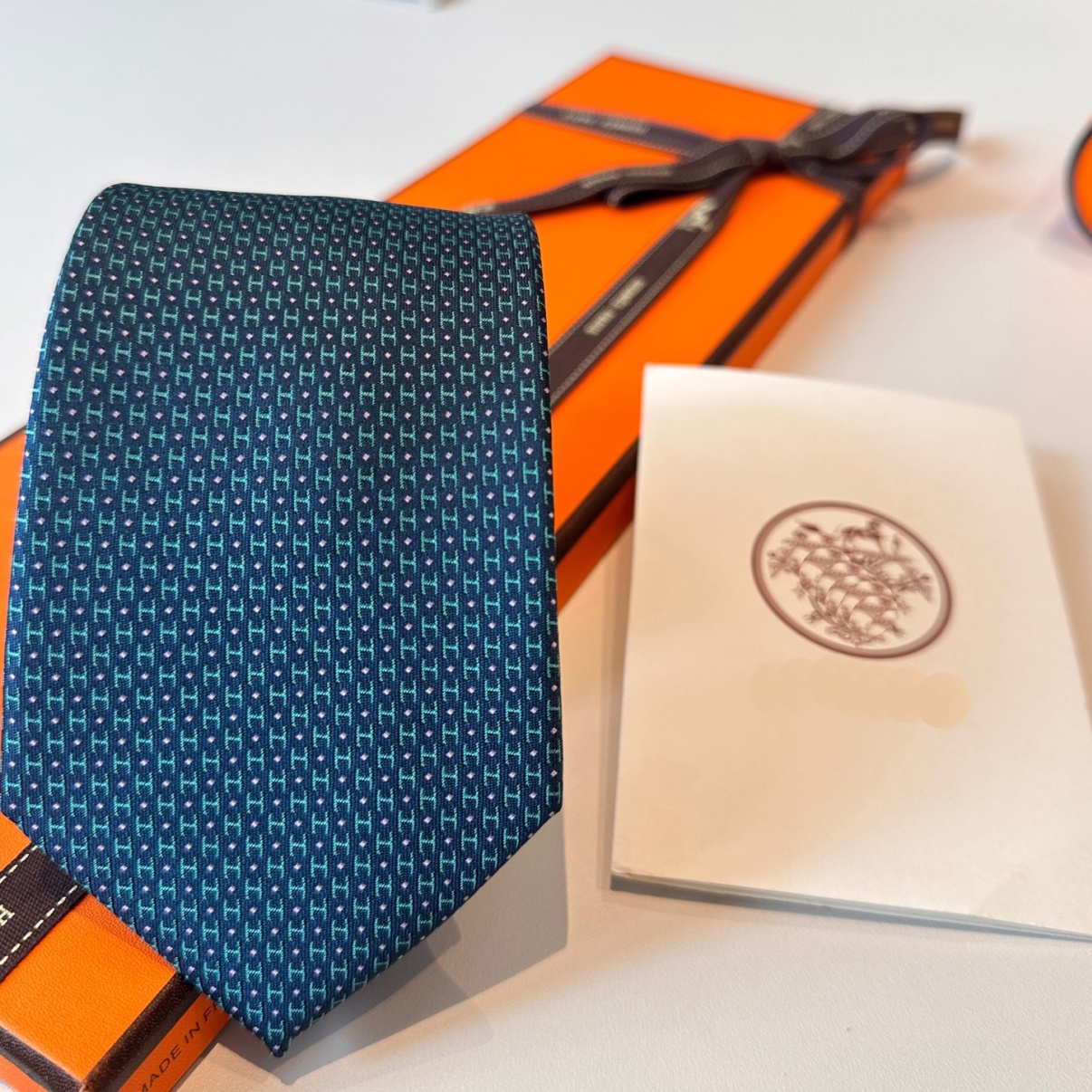 Yy2025 Designer Tie Men's Tie Elegant Fashion Accessories, Leading the Trend with Charming Men's Tie with box 89