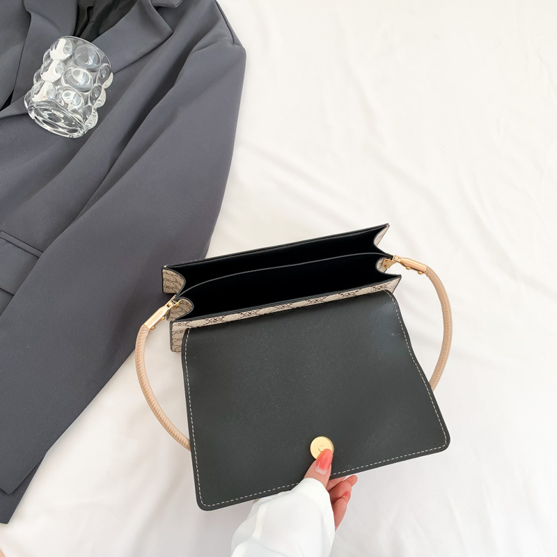 Free Shipping 2026 New Design Printed Retro Shoulder Bag Fashionable and Elegant Versatile Party Square Bag Best Seller