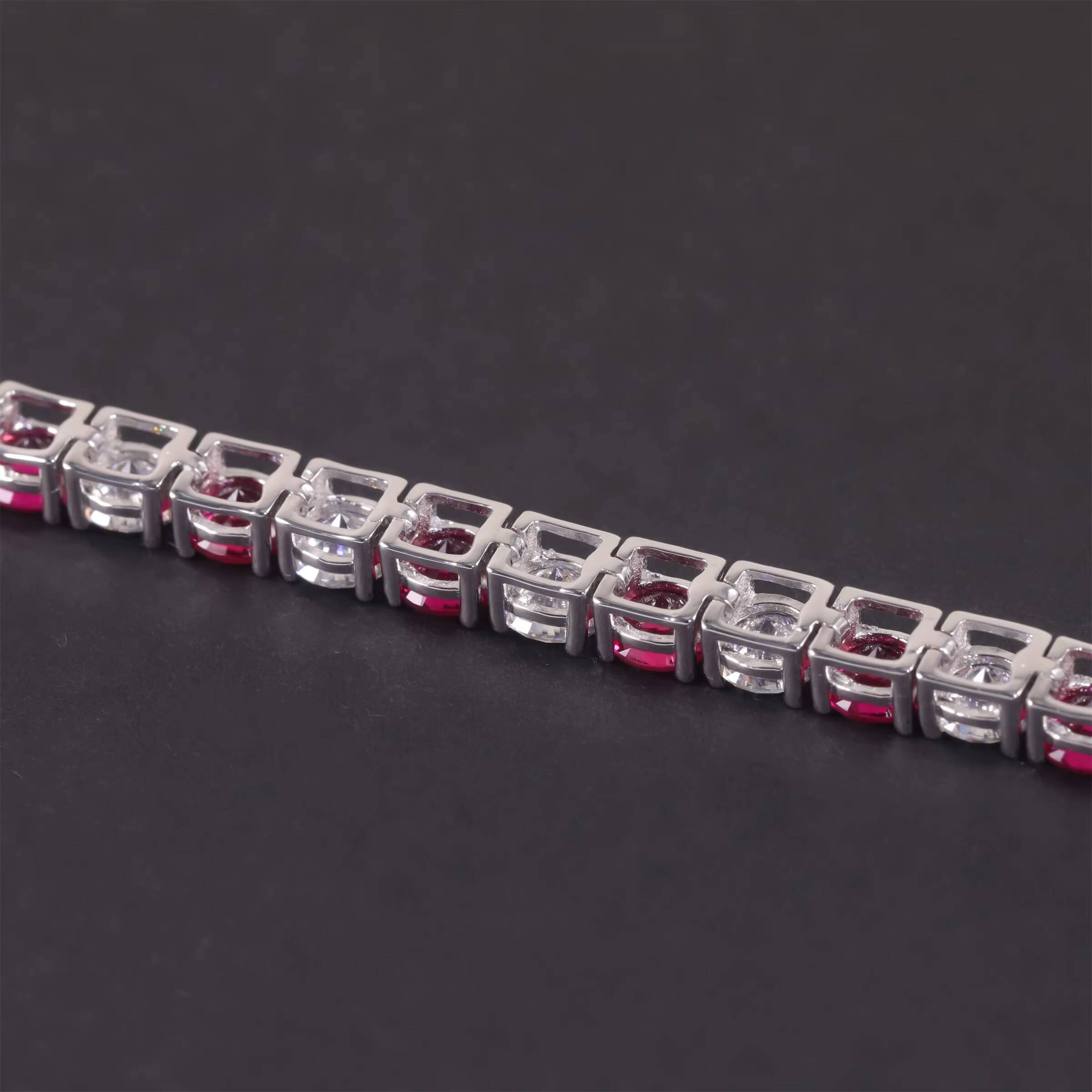 Two Tone S925 3MM 4MM 5MM Round Brilliant Cut White Moissanite Lab Grown Ruby 925 Sterling Silver Tennis Bracelet