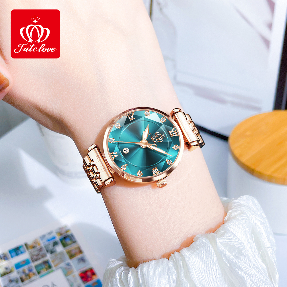 Designer Luxury Watch Brand Luxury Irregular Diamond Mirror Quartz Watch Waterproof Women's Watch Niche Fashion Elegant High-quality Red Green Di