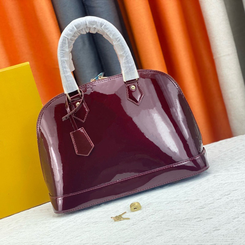 Black Patent Leather Shell Purse Designer Woman Handbags Women Shoulder Bags Luxury Crossbody Bag Vintage Shell Handbag Classic Casual Tote Fashion Cross Body Bag