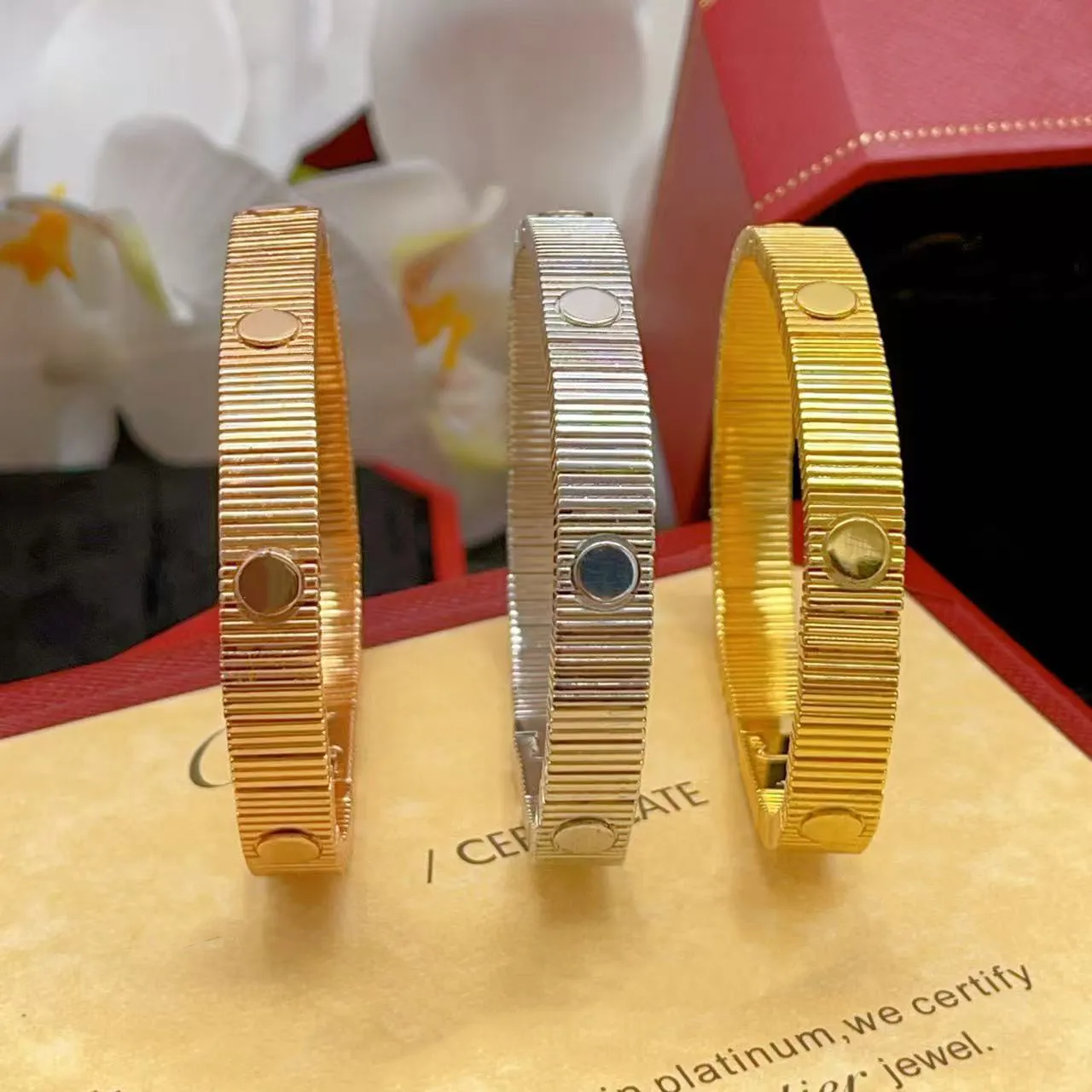 Love braclet thread Unlimited carve letters gold sliver designer bracelet for women luxury jewelry couple style wedding