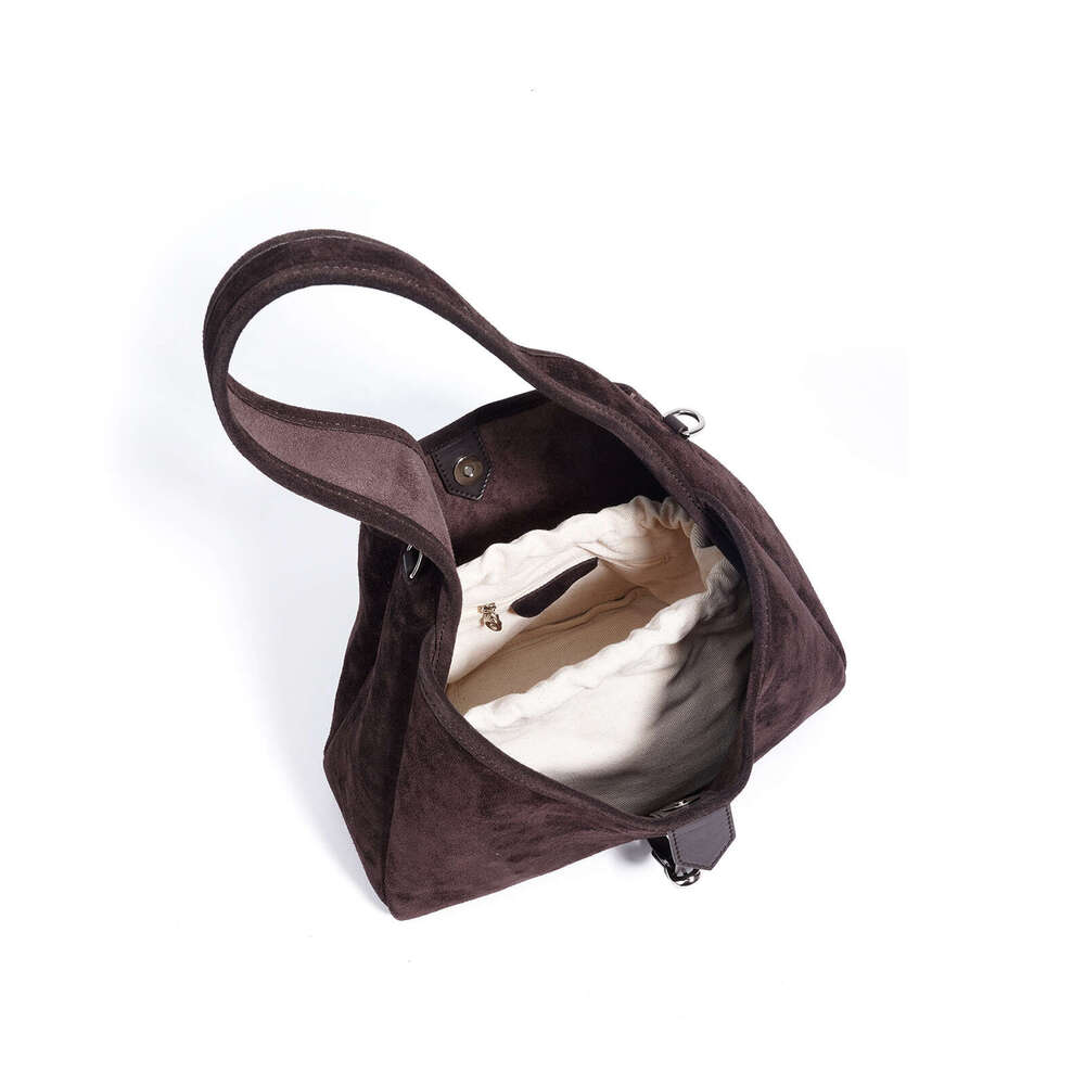 Luxury Bag Designer Bags Totes Hobo Korean Version New Versatile Fashionable Tote Crossbody Sweet Cool Hot Girl Style Shoulder Casual Commuting Undera