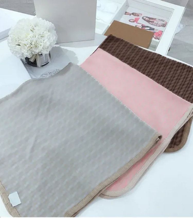 Baby Blanket Swaddling Thick Knit Jacquard Soft Skin Outdoor Windproof Warm Hat Baby Stroller Air Conditioning Cotton