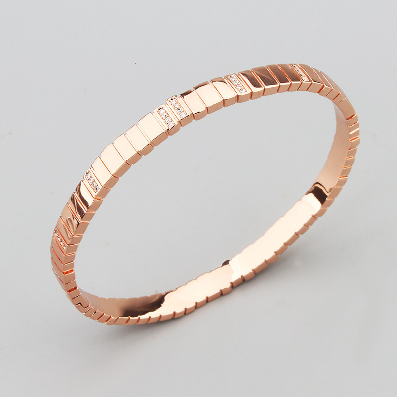 Copper Synthetic Zircon Bracelet Ring CNC Precision Accordion Step Strap Interlaced Champagne Gold Bracelet