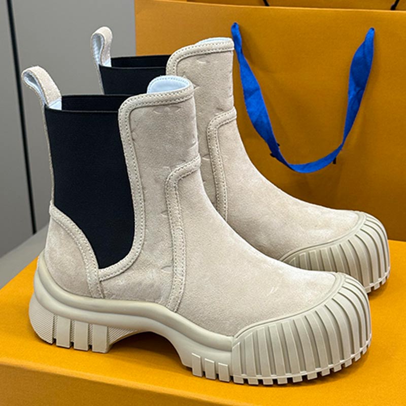 Designer Women Slip on Ankle Boots Brand Womens Boots Printed Logo Suede Cowhide Upper Rubber Sole Shell Texture Toe Retro Travel Vacation Casual Boots top quality