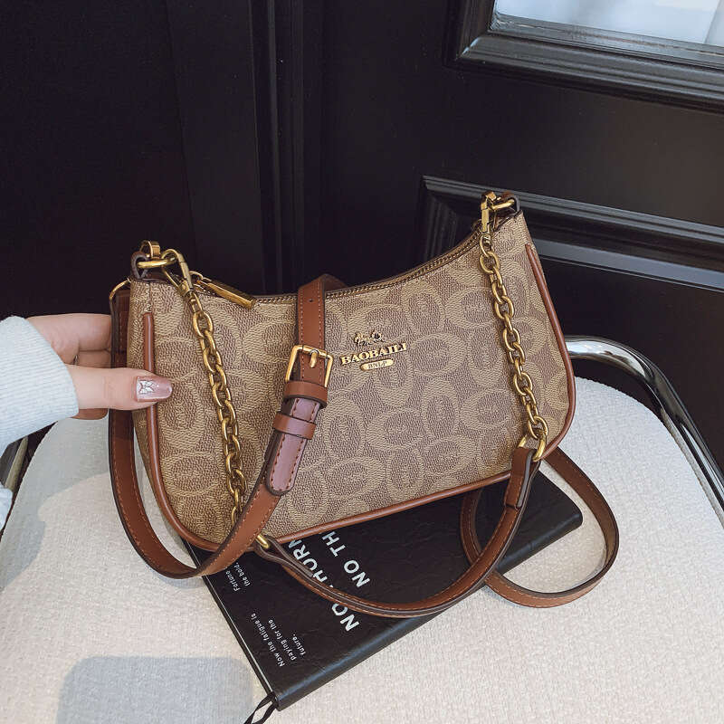 High quality Designer bag Light Luxury Single Shoulder Underarm Chain for Women 2025 New Fashionable Elegant Square Crossbody Bag Vintage Print Commut