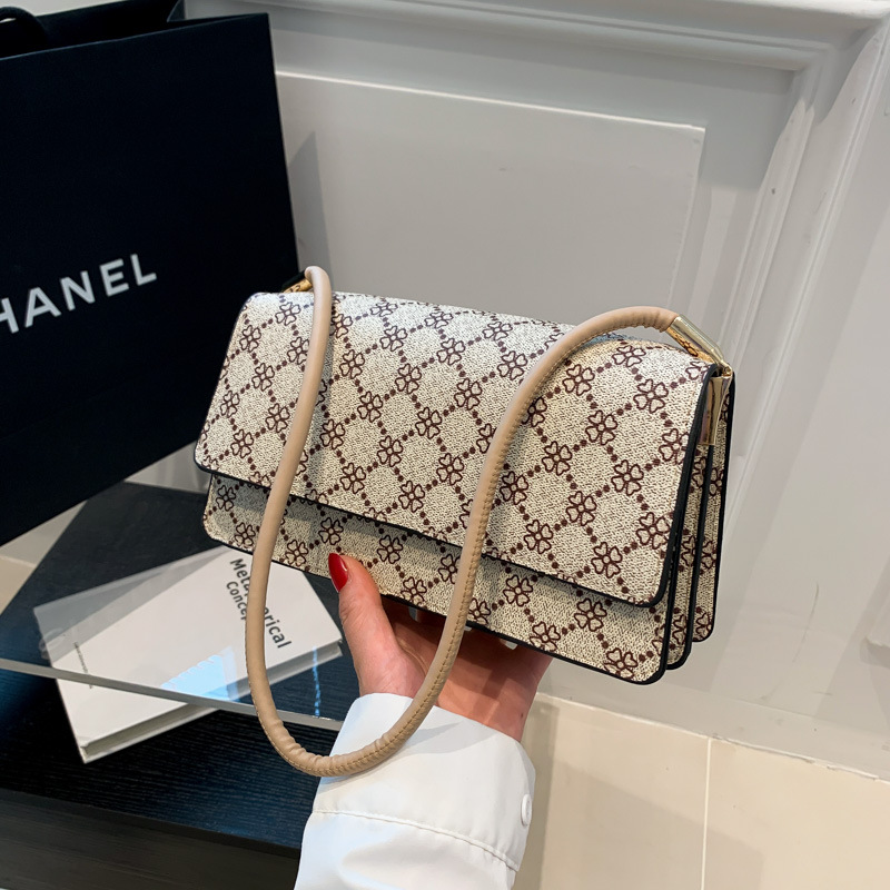 Free Shipping 2026 New Design Printed Retro Shoulder Bag Fashionable and Elegant Versatile Party Square Bag Best Seller
