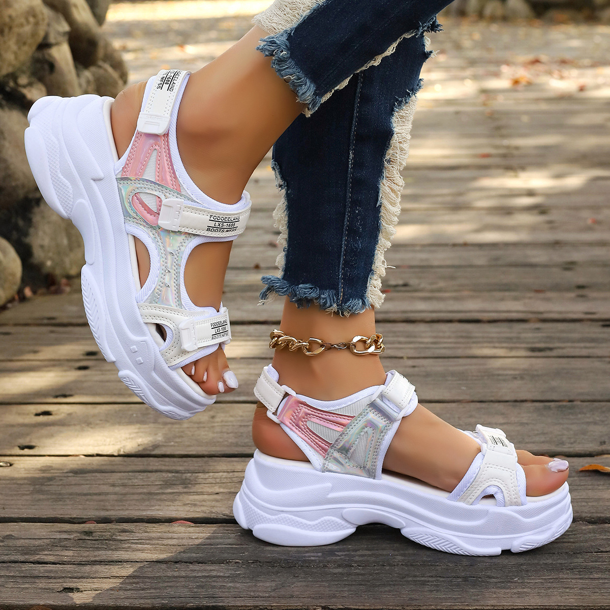 New design Roman Sandals for Women 2025 Summer New thick-soled Korean-style casual sports sandals for students with sponge soles free shipping
