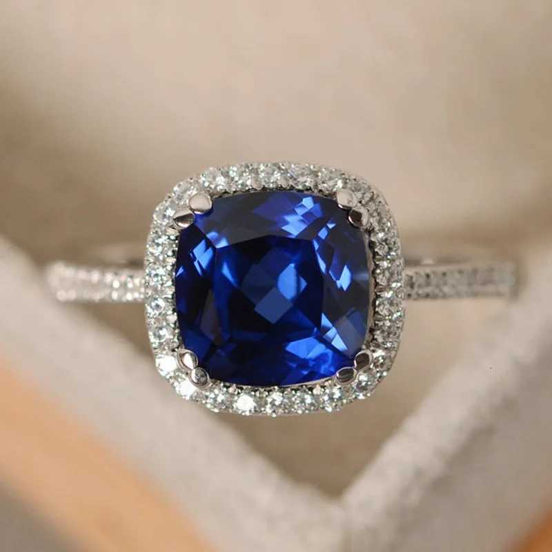 Hot Selling Silver plated Luxury Prong Setting-Rings For Women Ruby Emerald Sapphire Jewelry Wedding Engagement Ring Wholesale M251215