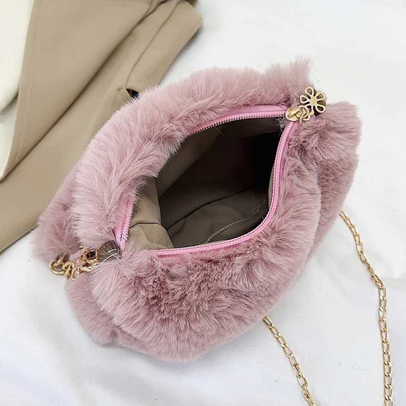 Autumn and Winter Fluffy Warm Shopper Totes Small Chain Crossbody Bag Fashion Square Faux Fur Shoulder Bag Plush HandbagT251215